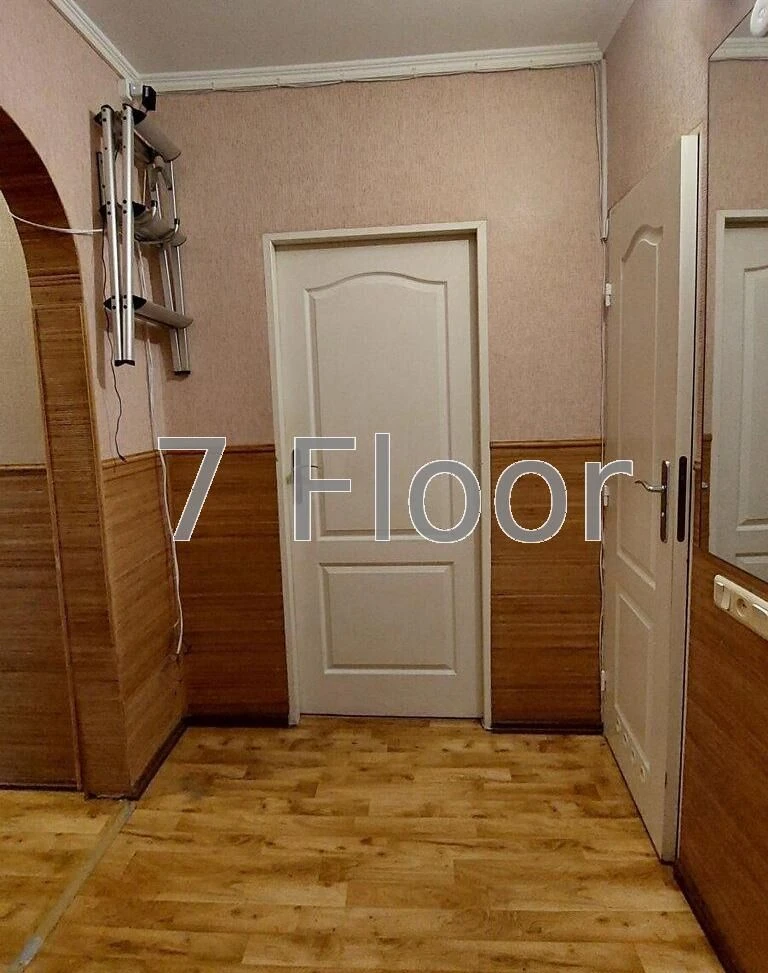 3 кімнатна квартира, метро Харківська, вулиця Тростянецька,