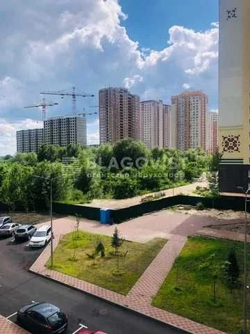 Продаж 1 кімнатної квартири Гмирі 22б Позняки Осокорки 36,6м
