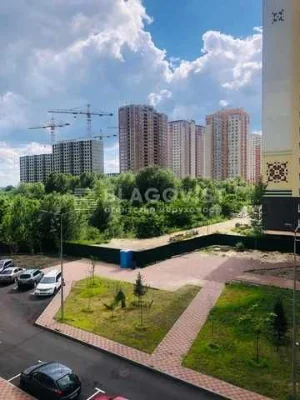 Продаж 1 кімнатної квартири Гмирі 22б Позняки Осокорки 36,6м