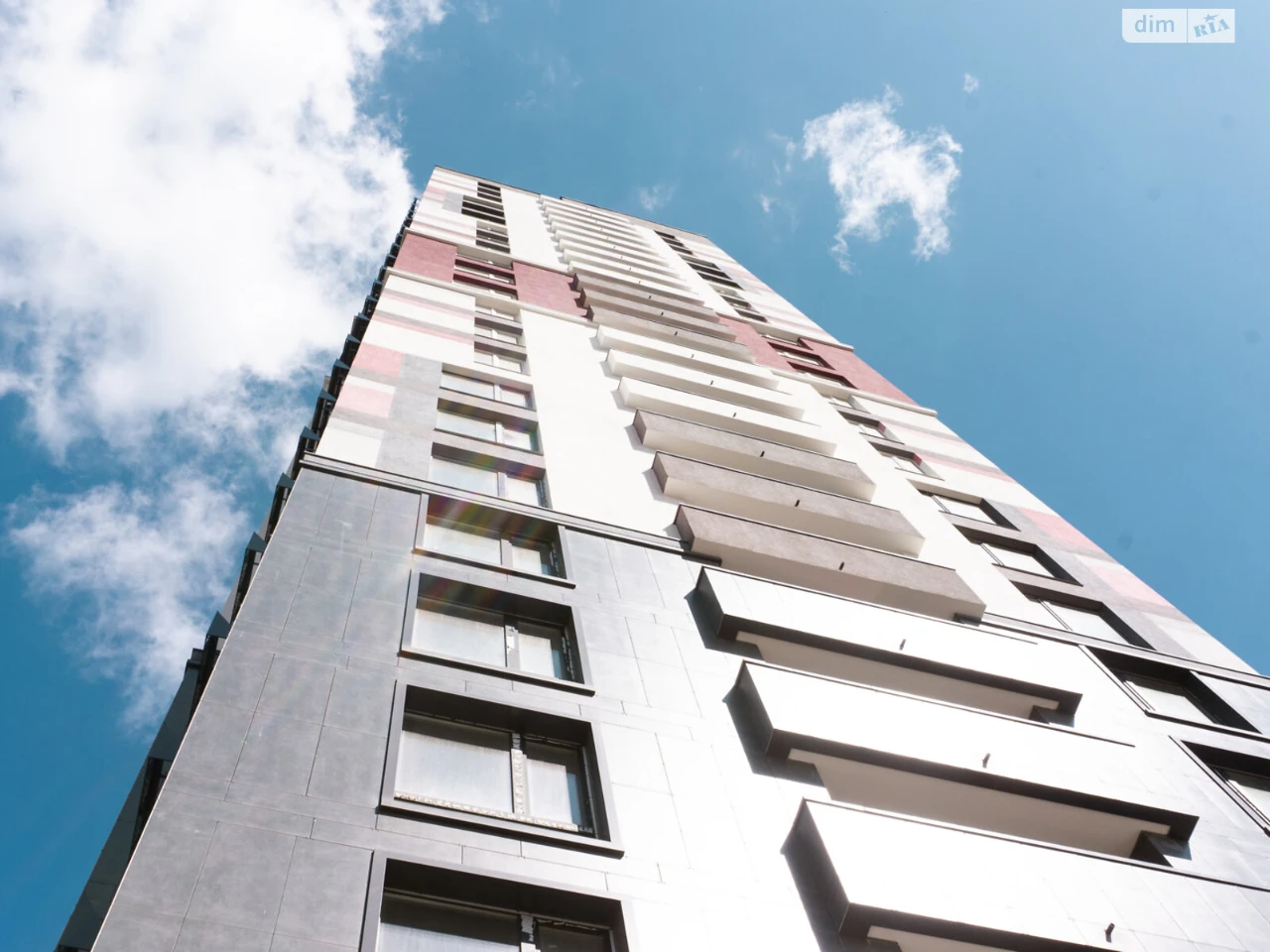 Продаж Підземний паркінг Дарницький