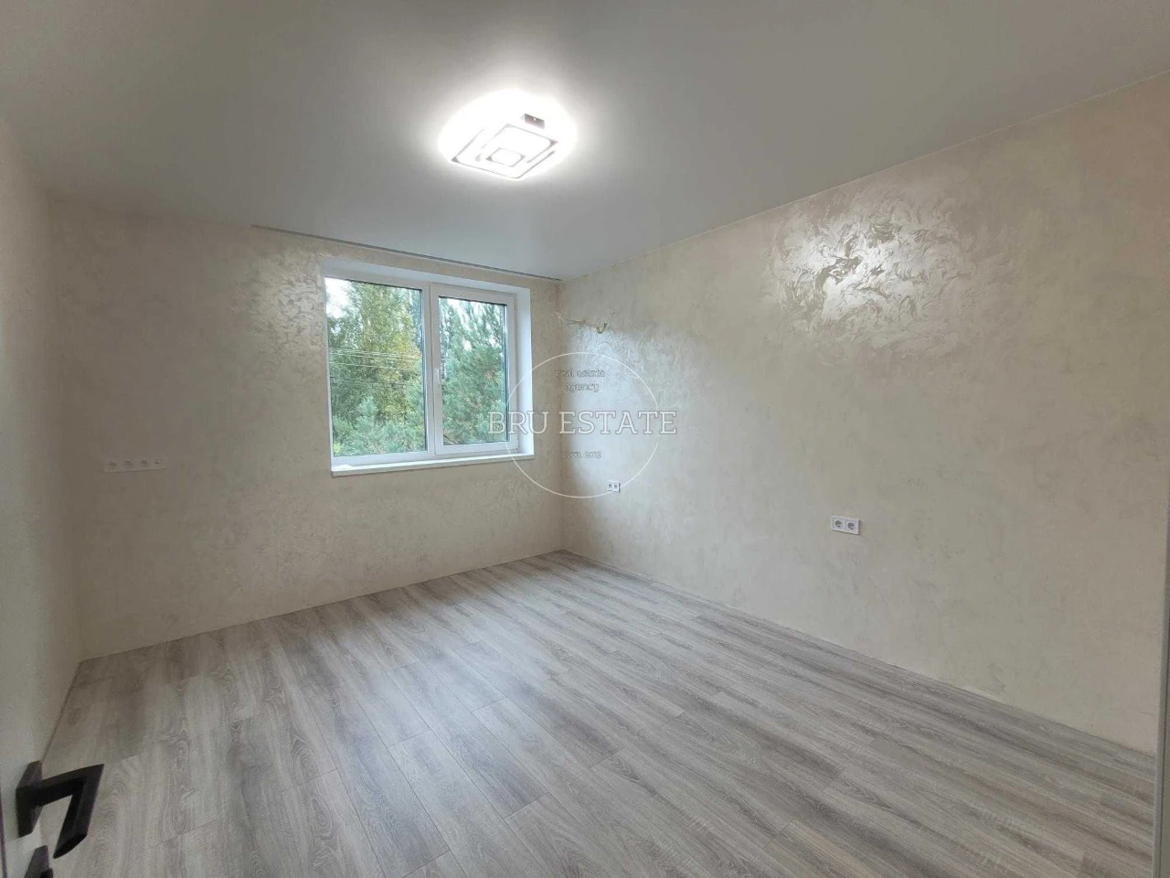 For Sale: Duplex House on Obolon, Bogatyrska Minister