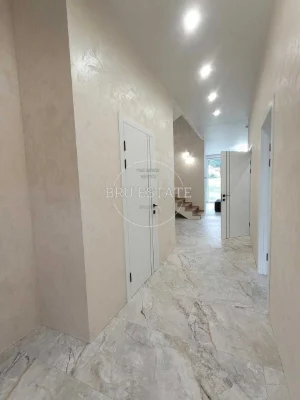 For Sale: Duplex House on Obolon, Bogatyrska Minister