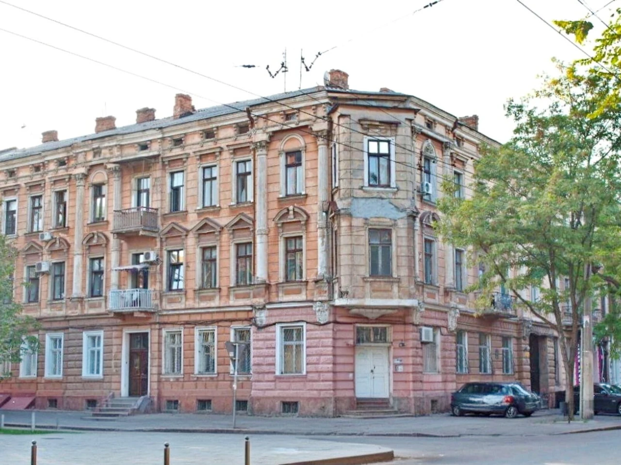 Продажа квартир Приморский.