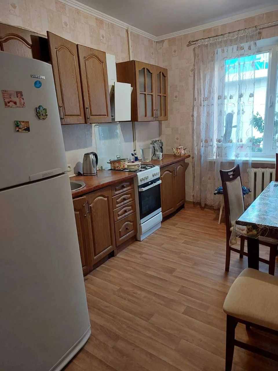 Трехкомнатная квартира на Королева, четвертый этаж