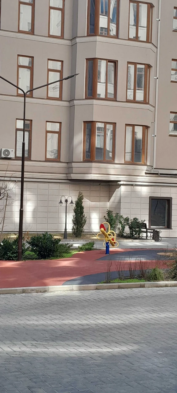 Продам 1 ком квартиру с евроремонтом. 500 м к Морю
