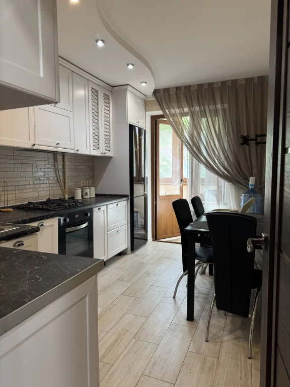 продам квартиру на таирова, киевский район