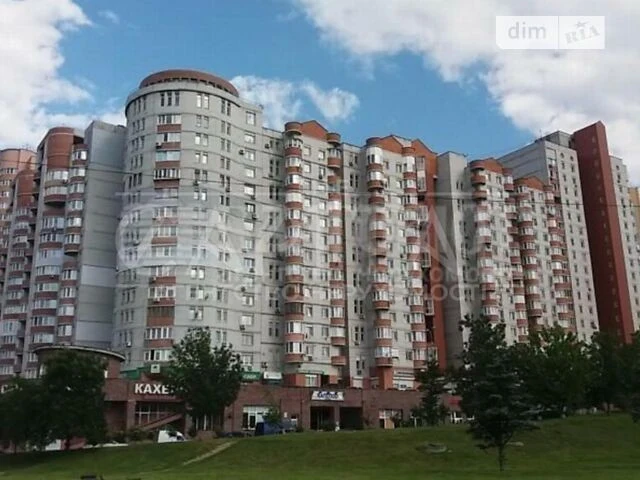 Продаж 3к квартири 125 кв. м на вул. Саперно-Слобідська 8 •