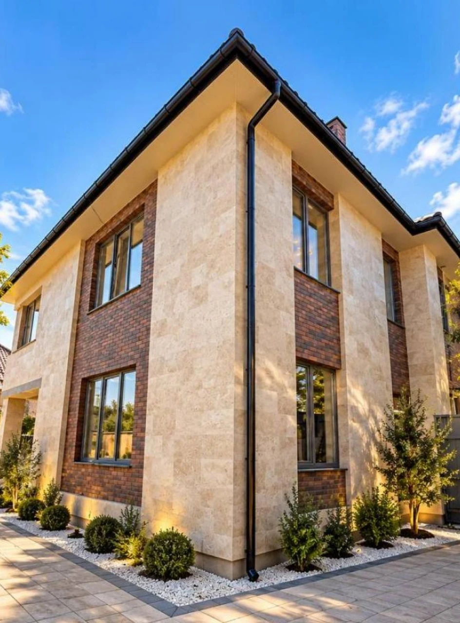 For Sale: Liquid Property on Fontana Street!