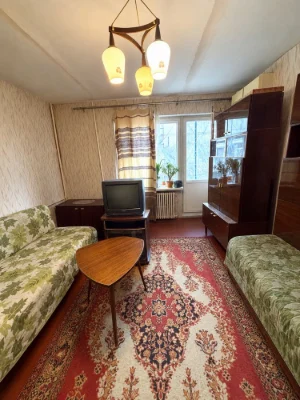 For sale 1 room apartment in Dneprovsky district on Portovaya Street