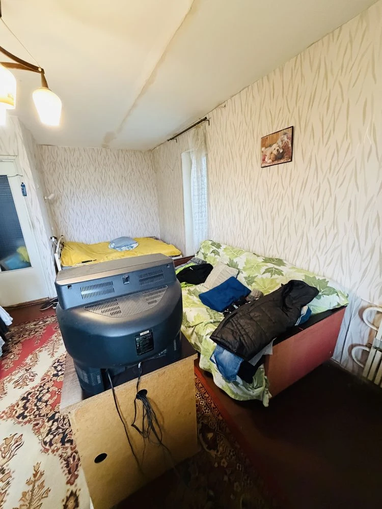 For sale 1 room apartment in Dneprovsky district on Portovaya Street