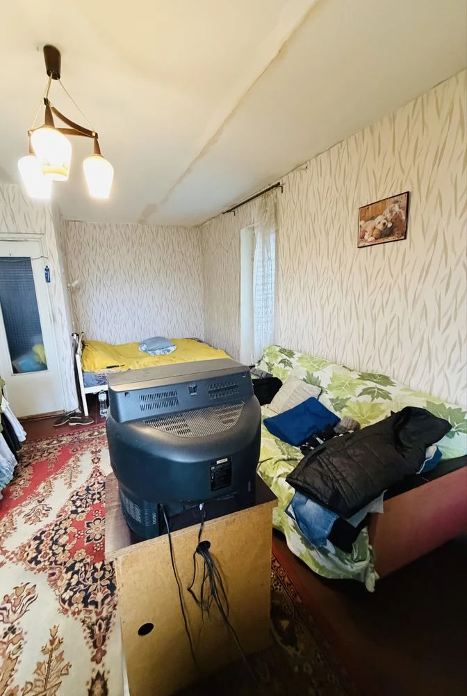 For sale 1 room apartment in Dneprovsky district on Portovaya Street