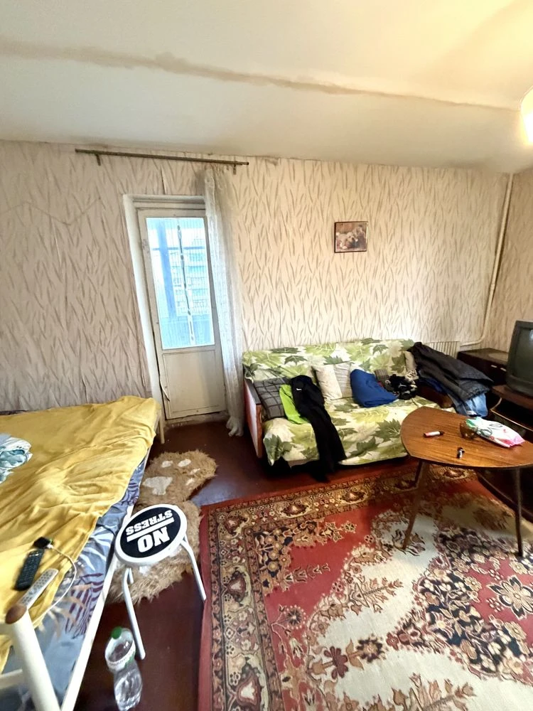 For sale 1 room apartment in Dneprovsky district on Portovaya Street