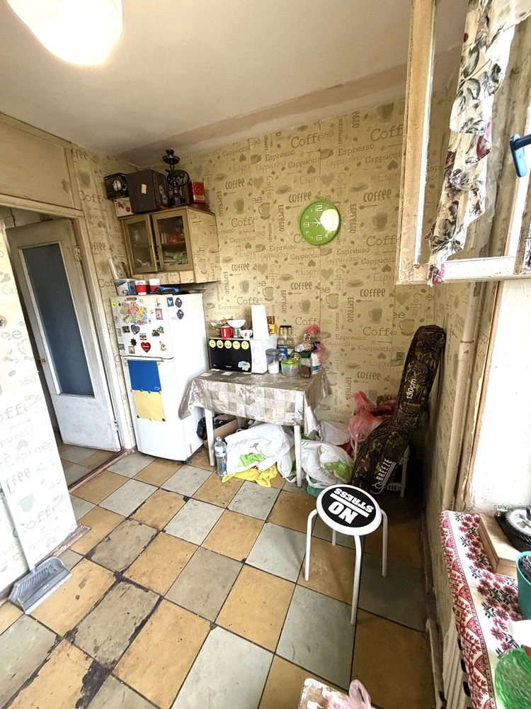 For sale 1 room apartment in Dneprovsky district on Portovaya Street