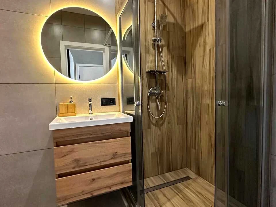 Apartment. Ivano-Frankivsk, Yuliana Zelevych st.
