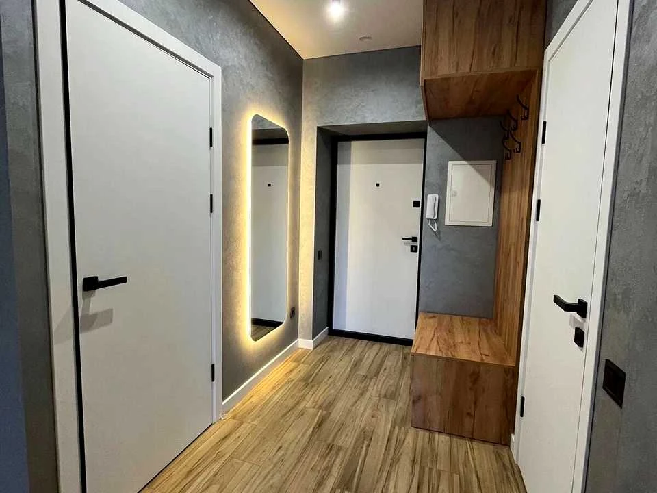 Apartment. Ivano-Frankivsk, Yuliana Zelevych st.