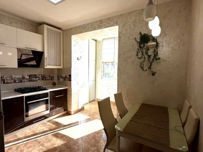 Apartment. Ivano-Frankivsk, Oleksandra Dovzhenka Street