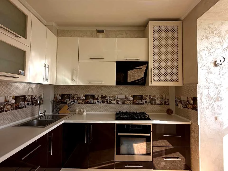 Apartment. Ivano-Frankivsk, Oleksandra Dovzhenka Street