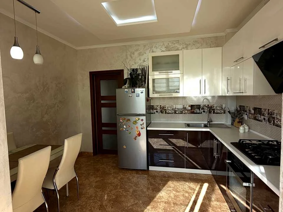 Apartment. Ivano-Frankivsk, Oleksandra Dovzhenka Street