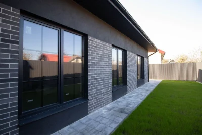 House (detached) from Owners without additional fees!!
