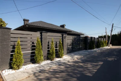 House (detached) from Owners without additional fees!!