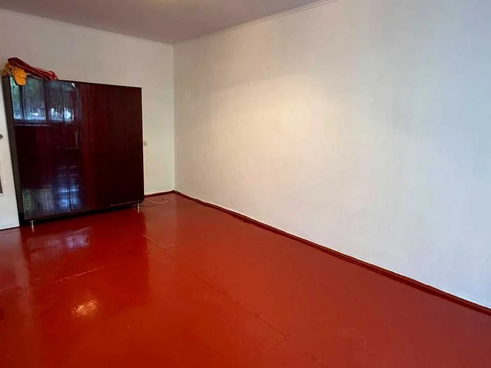 Apartment. Riven, Vodinska st.