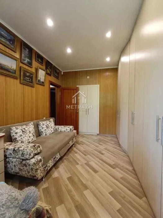 For Sale: 3-room apartment with major renovation in