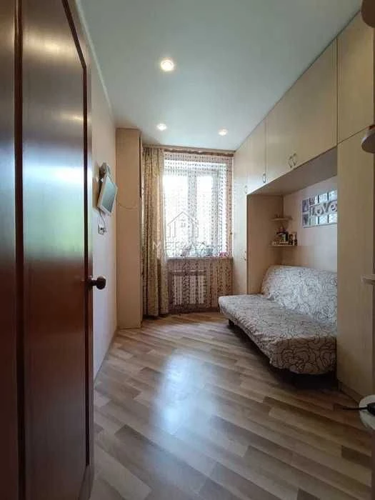 For Sale: 3-room apartment with major renovation in