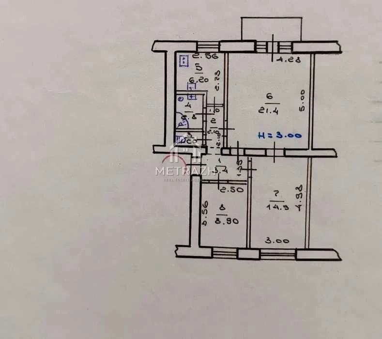 For Sale: 3-room apartment with major renovation in