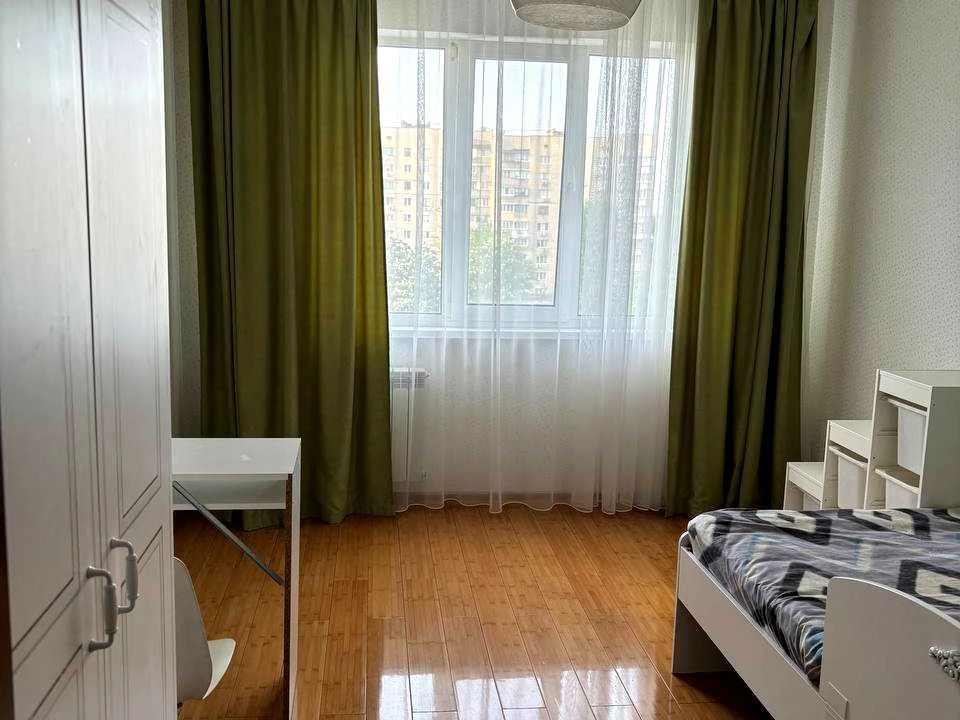 Квартира. Киев, Печеніцкая ул.