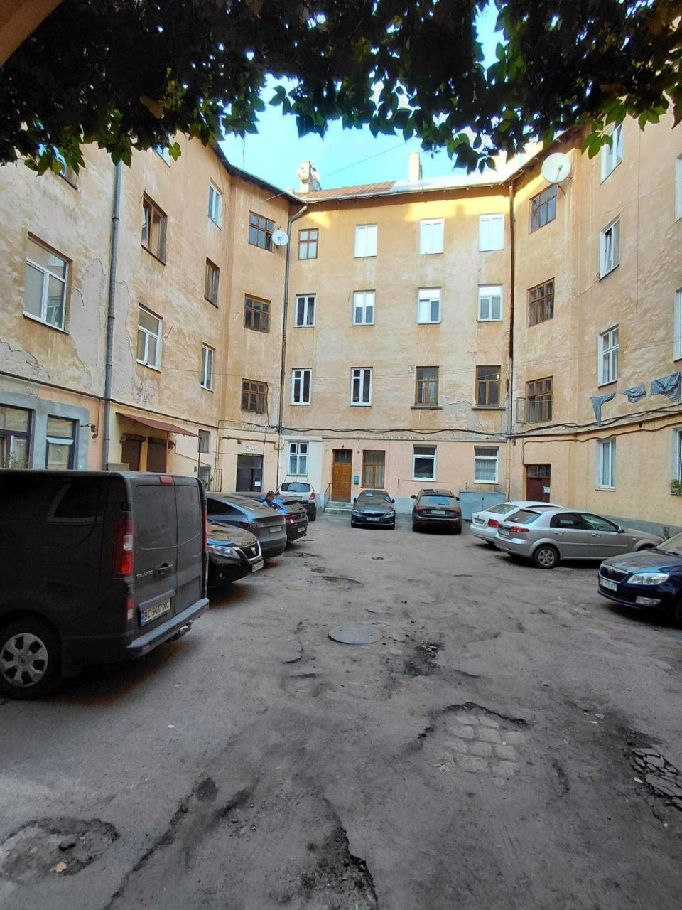 Продаж квартири в самому центрі Львова! вул. Стефаника, Гали