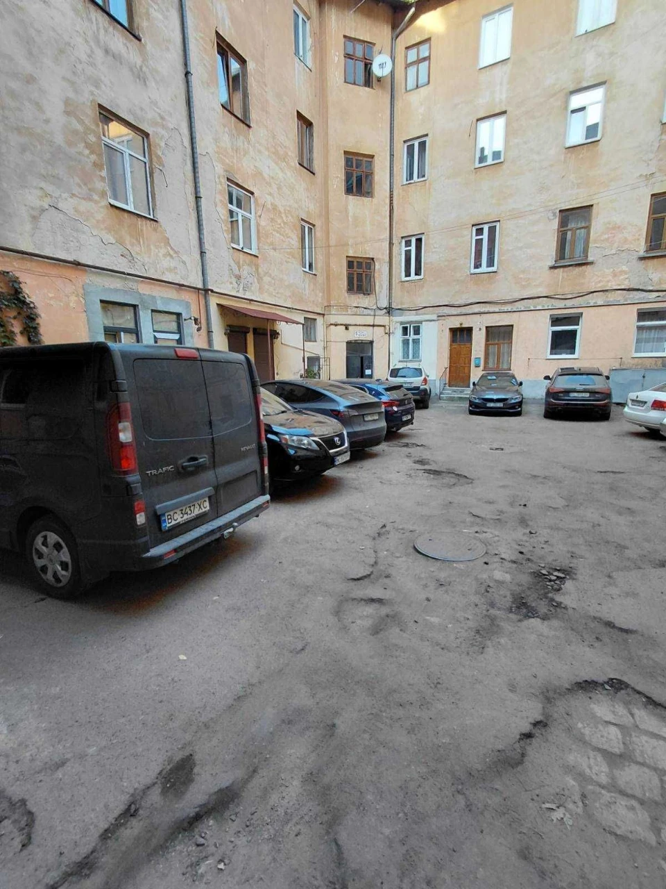 Продаж квартири в самому центрі Львова! вул. Стефаника, Гали