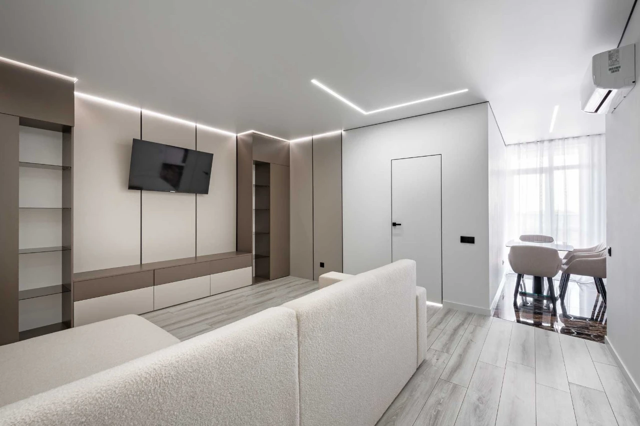 Sale of a 2-bedroom apartment with renovation in the "National" residential complex -