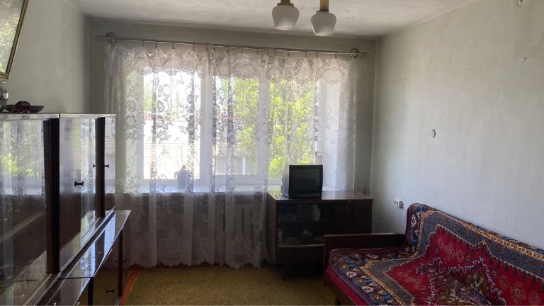Selling a 2-room apartment
