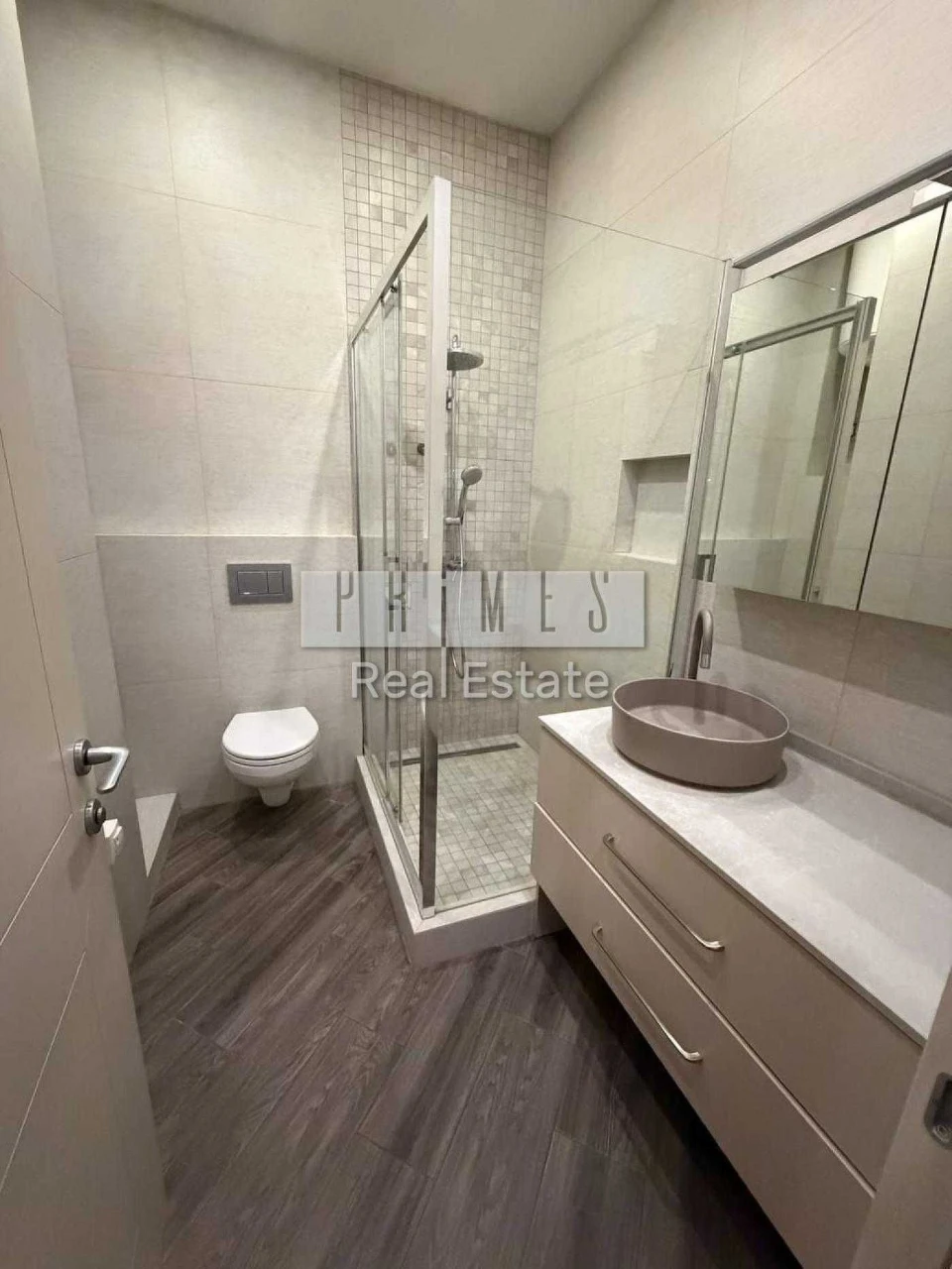 4-room apartment in residential complex "French Quarter 1" 109.2 sq.m.