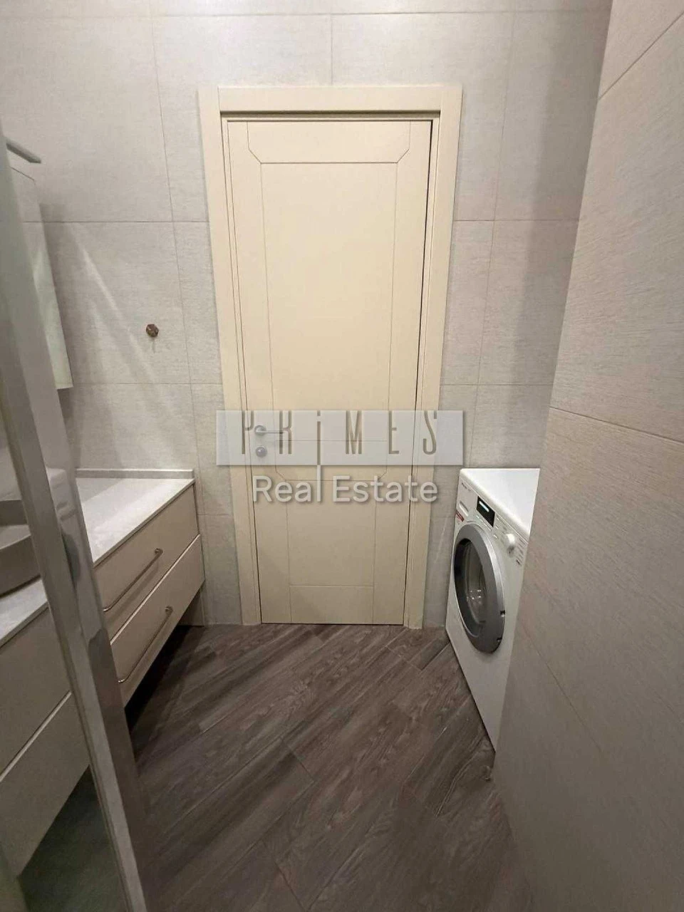 4-room apartment in residential complex "French Quarter 1" 109.2 sq.m.