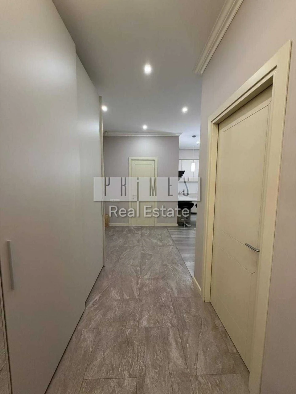 4-room apartment in residential complex "French Quarter 1" 109.2 sq.m.