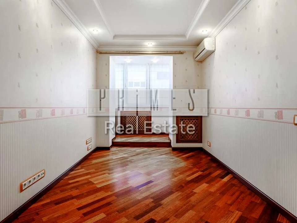 Apartment for Sale | Sim'yi Idzikovskikh st.