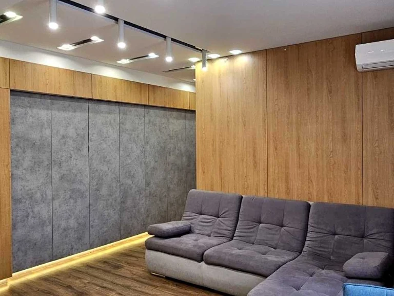 Apartment. Dnipro, Postovaya st.