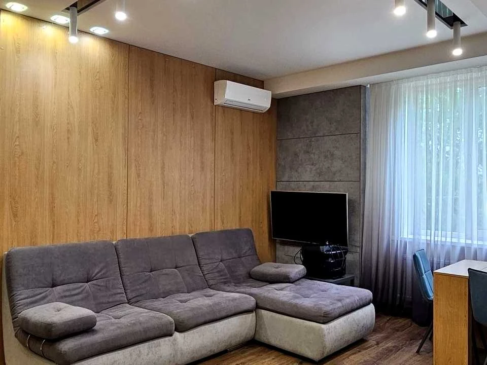 Apartment. Dnipro, Postovaya st.