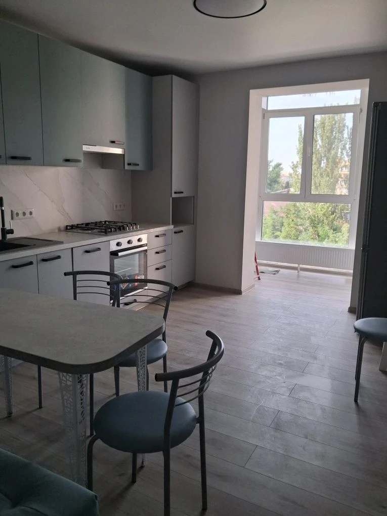 I will sell a 2-room apartment of 47.2 m² in the Sweet Home residential complex! Victory 6! Gas!