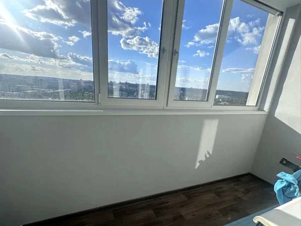 Apartment. Kharkiv, Heroiv Kharkova Ave. (Moskovskiy)