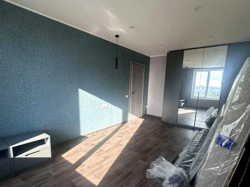 Apartment. Kharkiv, Heroiv Kharkova Ave. (Moskovskiy)