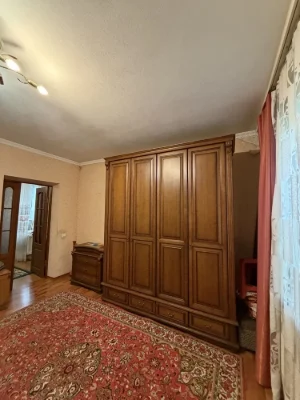 Private house with garage