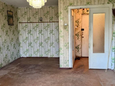 Apartment for Sale: One-Room Apartment in a Brick House in Sherstya