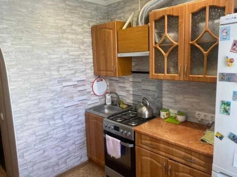 В продаже 2 ком. кв. Байрона р-н Коммунального рынка