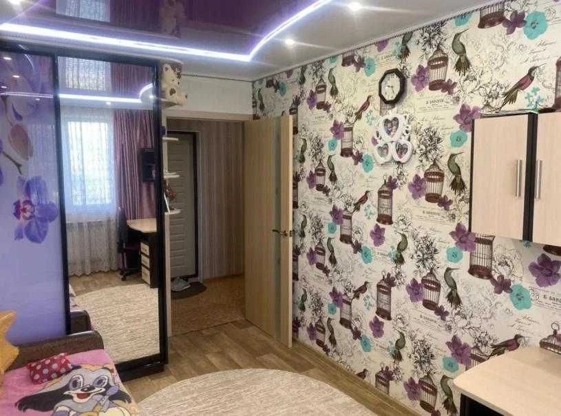 В продаже 2 ком. кв. Байрона р-н Коммунального рынка