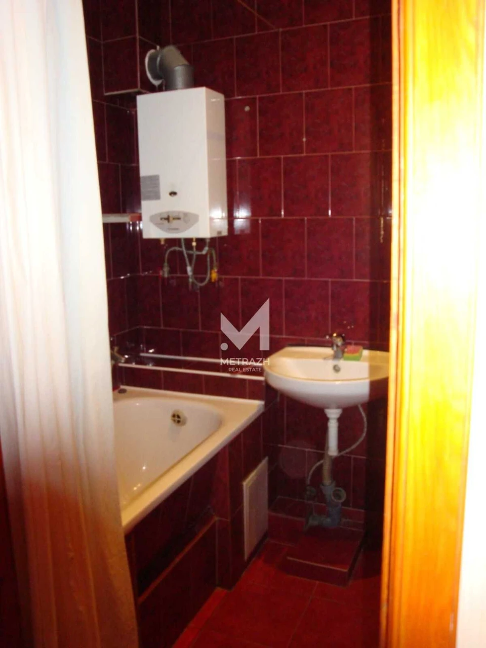 87452 | For Sale 2-bedroom apartment in a Stalinist building on Lesya Kurba Street