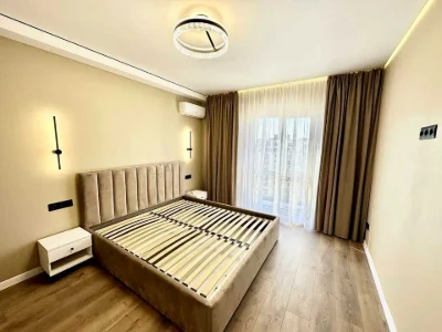 Квартира. Киев, улица Михаила Максимовича