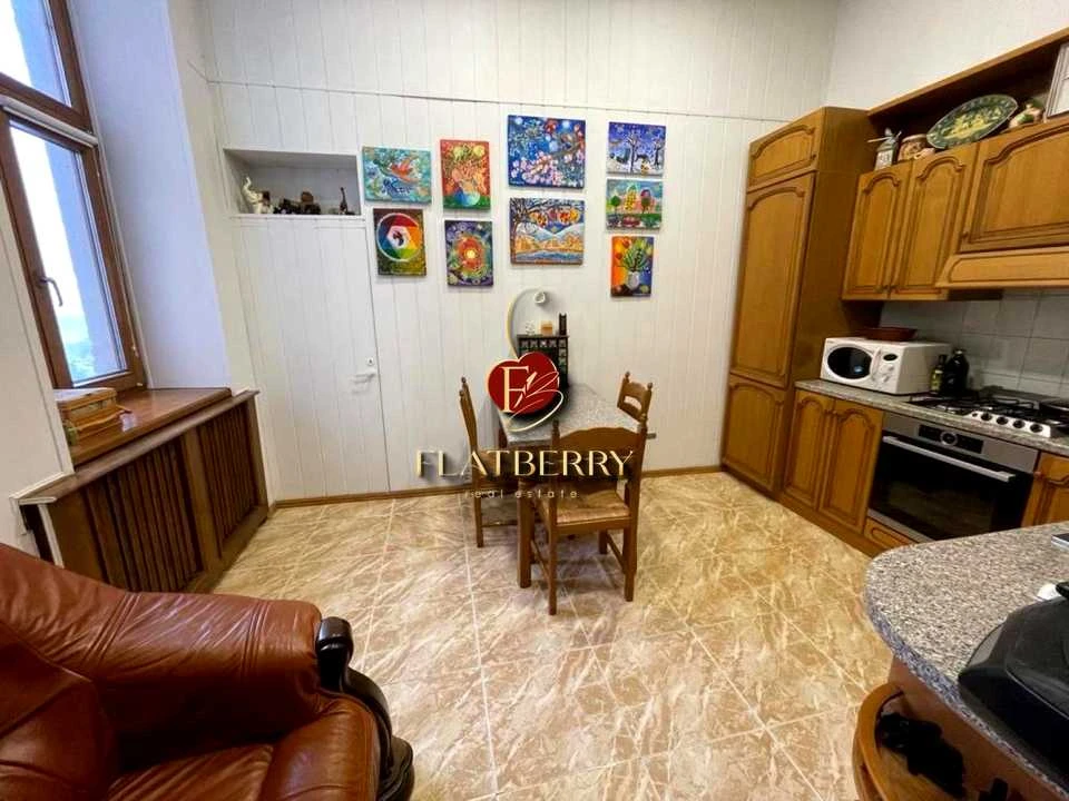 Apartment. Large Zhytomyr Street, Kyiv