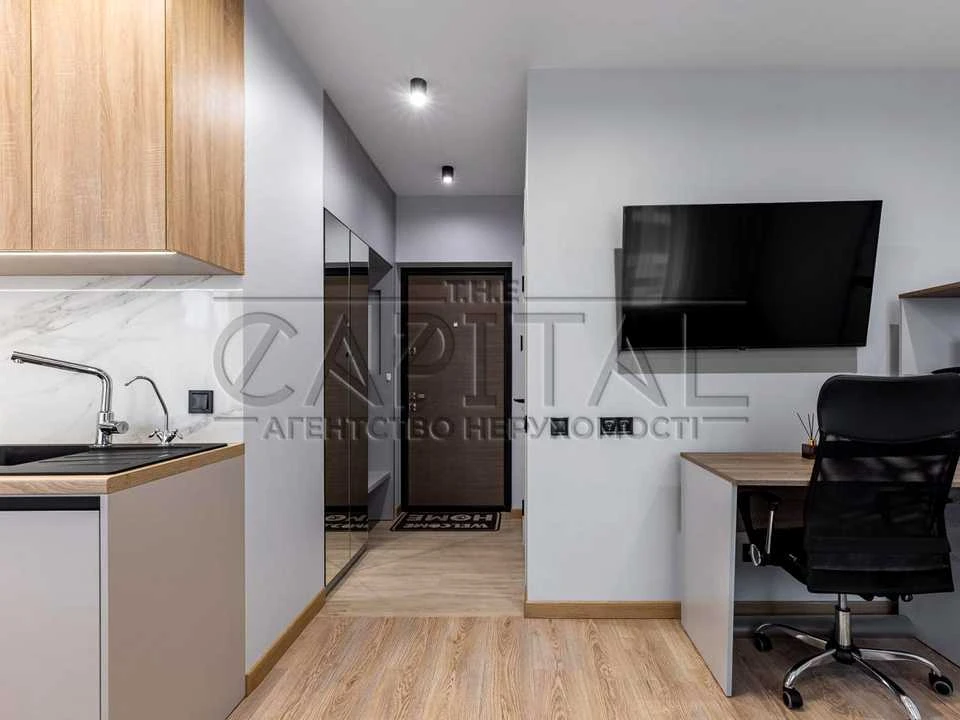 Apartment. Salutna St, Kyiv